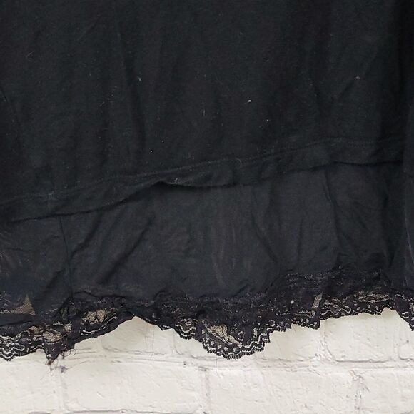 Zenana Black Short Sleeve Pocket Tee Layered Look Lacy Mesh Hem Small Stretchy - Picture 2 of 6